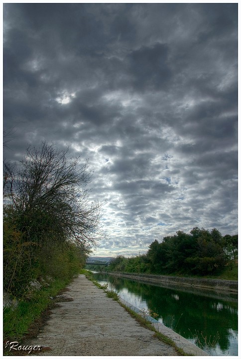 IMGP5004 petit.jpg - Menaces sur le canal